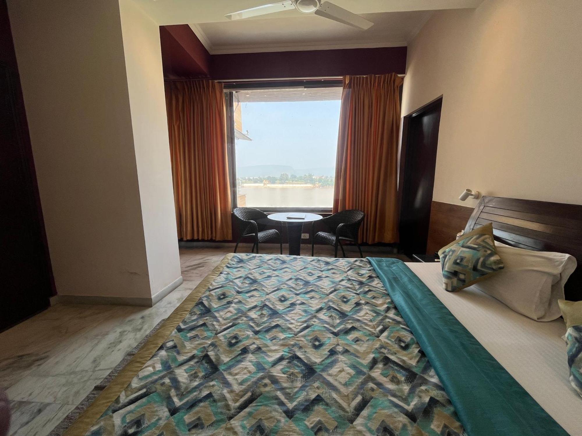 Treehouse Narmade A Riverfront Resort & Spa Narmadapuram Hoshangabad Экстерьер фото