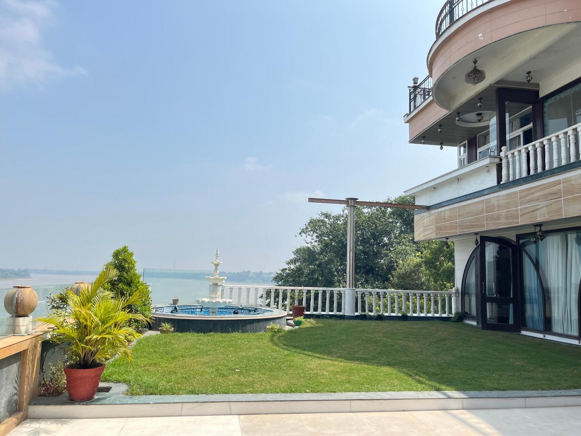 Treehouse Narmade A Riverfront Resort & Spa Narmadapuram Hoshangabad Экстерьер фото