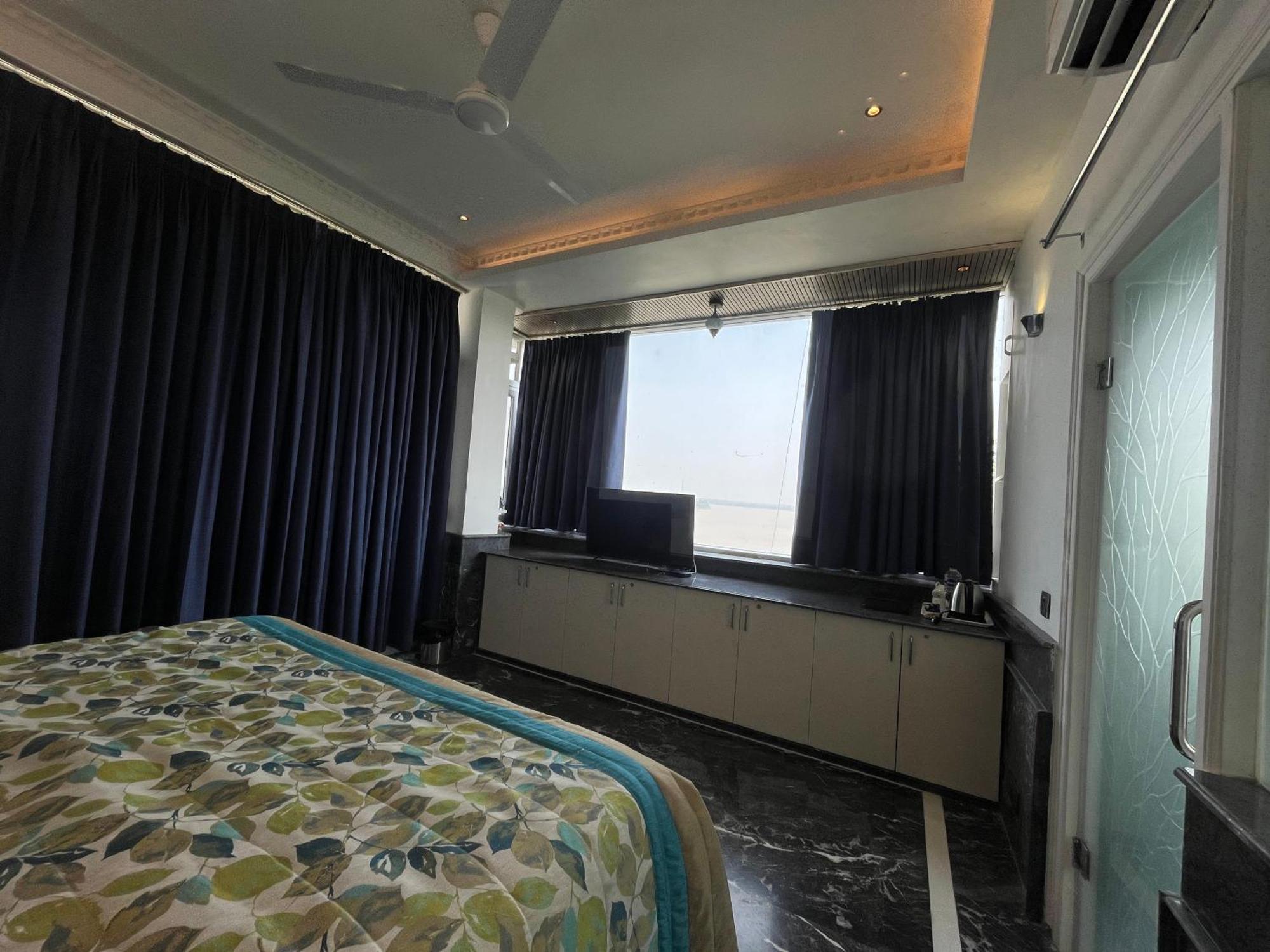 Treehouse Narmade A Riverfront Resort & Spa Narmadapuram Hoshangabad Экстерьер фото
